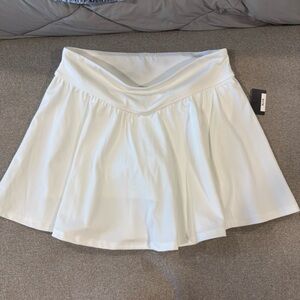 Women’s White active skirt